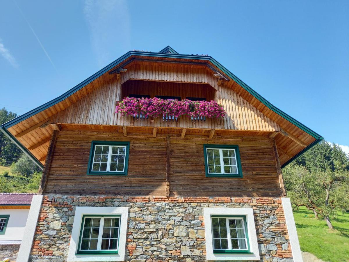 Landhaus Gruenjuwel 히머버그 외부 사진