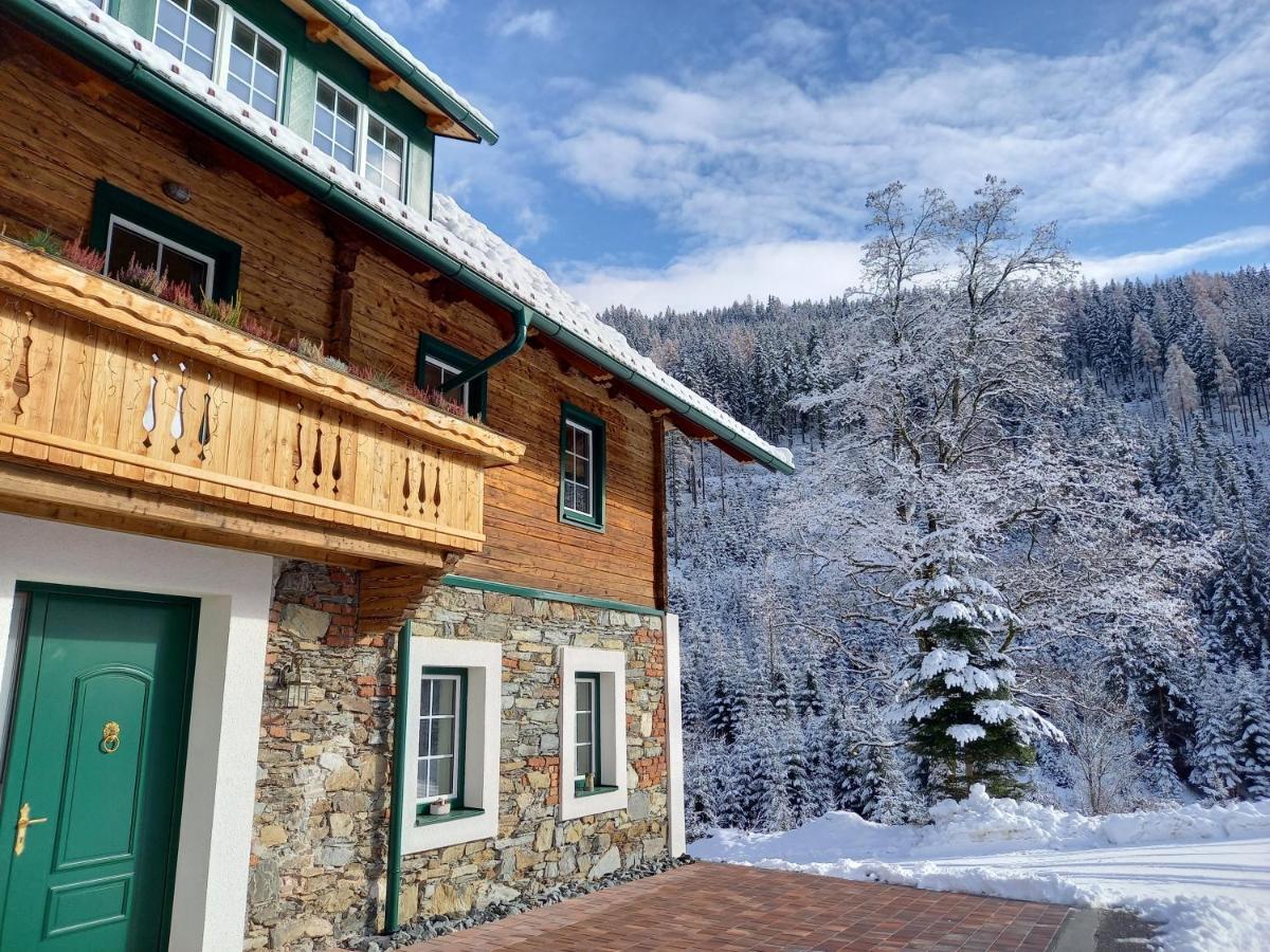 Landhaus Gruenjuwel 히머버그 외부 사진