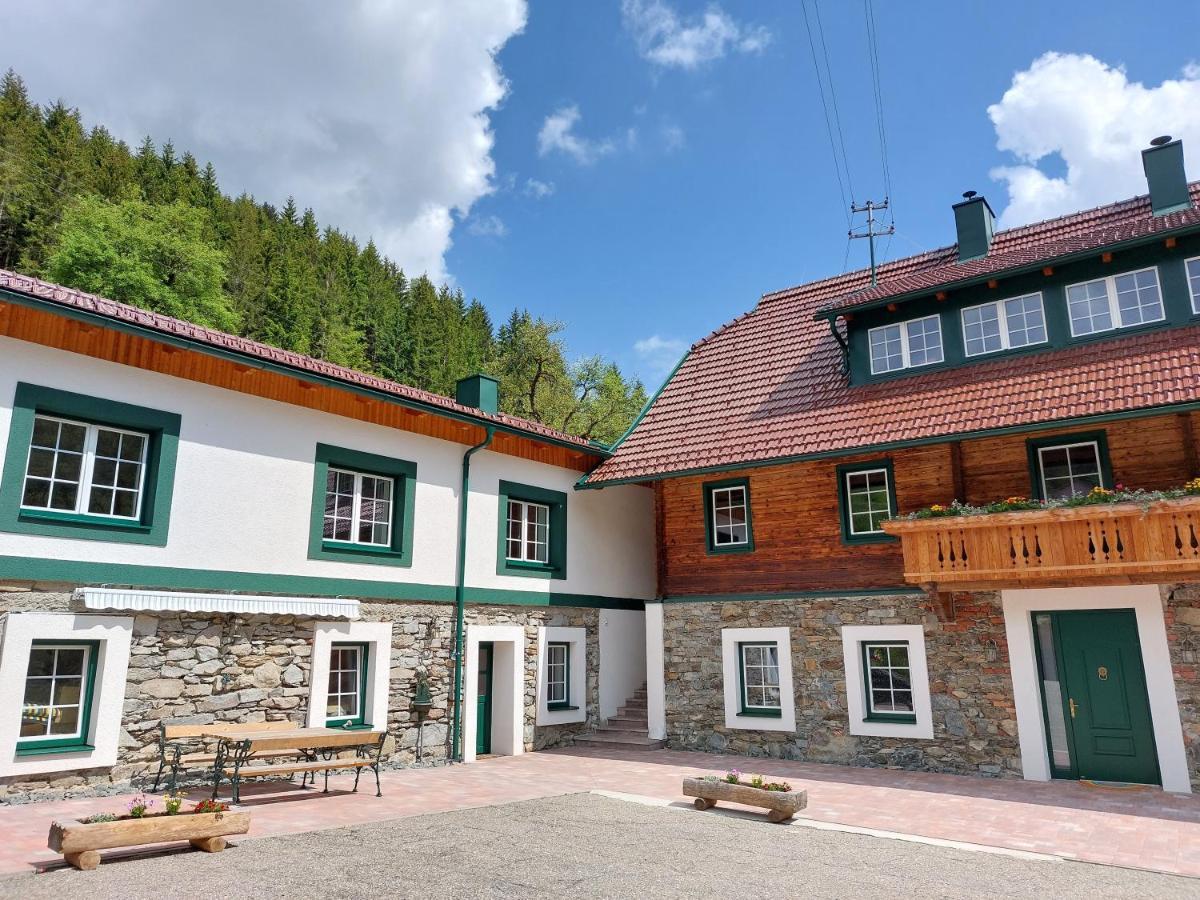 Landhaus Gruenjuwel 히머버그 외부 사진