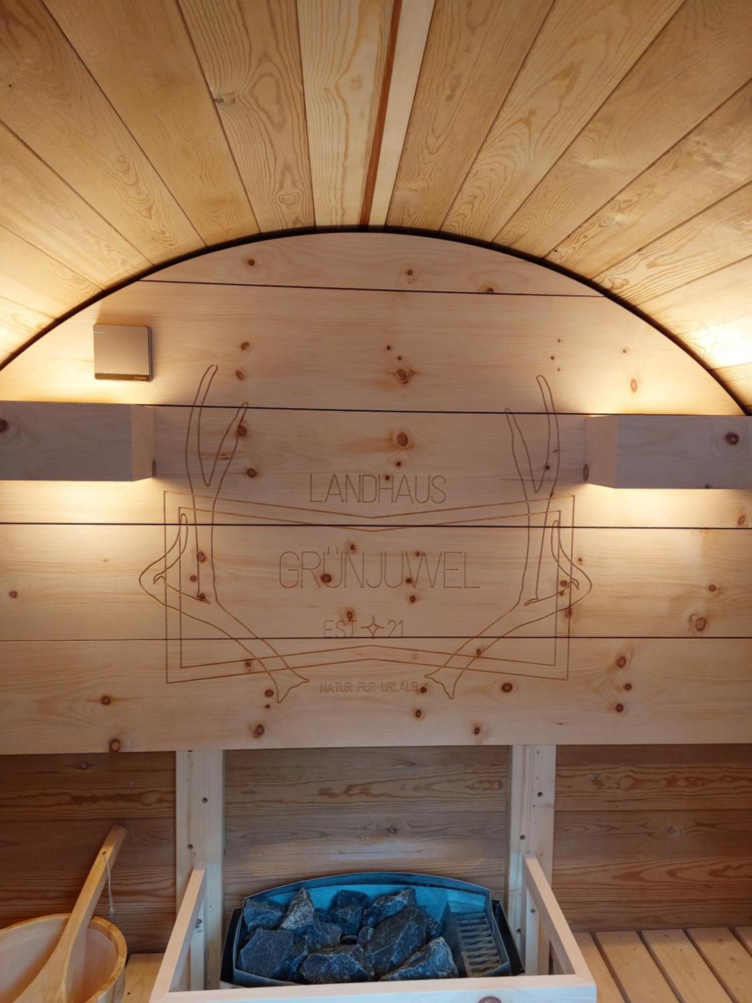 Landhaus Gruenjuwel 히머버그 외부 사진